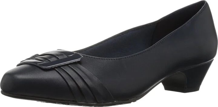 Hush Puppies Women's Pleats Be with You Pump