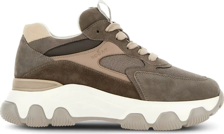 Hyperactive lace-up sneakers