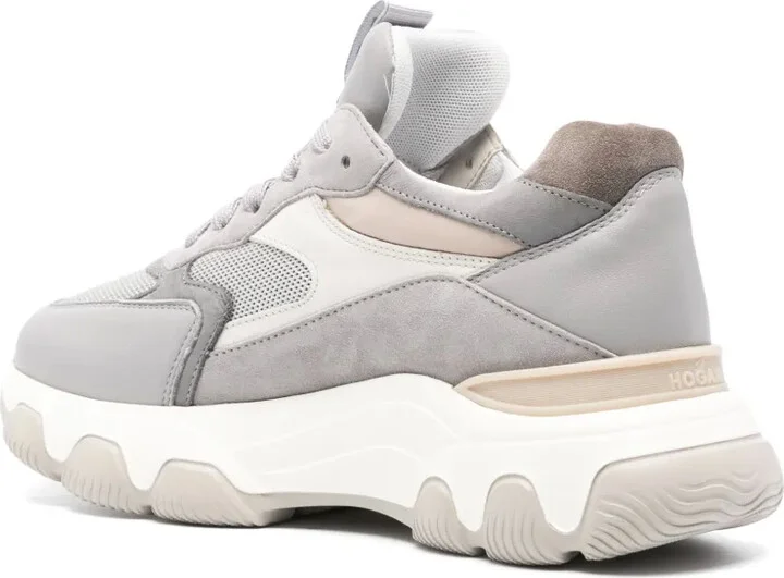 Hyperactive sneakers - Image 3