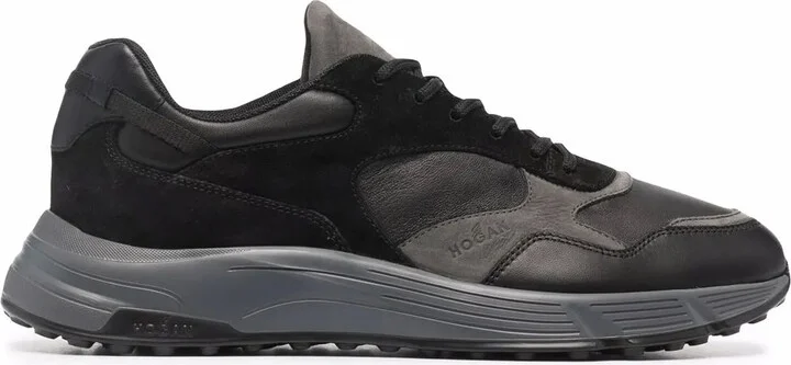 Hyperlight low-top sneakers