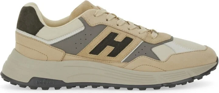 Hyperlight" Sneaker