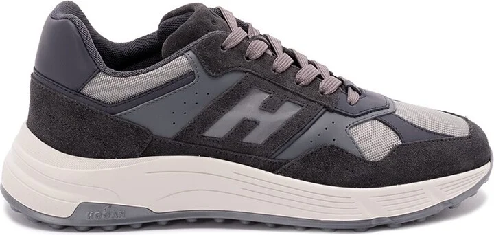 ` Hyperlight` Sneakers