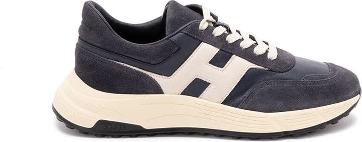 ` Hyperlight` Sneakers
