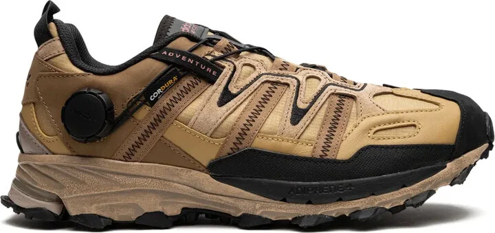 Hyperturf Gaiter "Golden Biege" sneakers