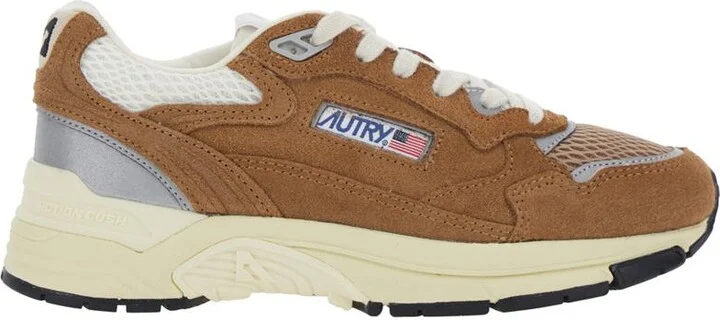 'Hyperway' Beige Low Top Sneakers With Logo Patch On Side And Tongue In Suede And Mesh Woman
