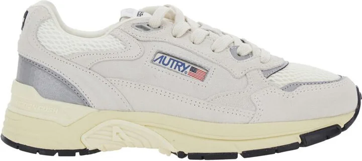 'Hyperway' White Low Top Sneakers With Logo Patch On Side And Tongue In Suede And Mesh Woman