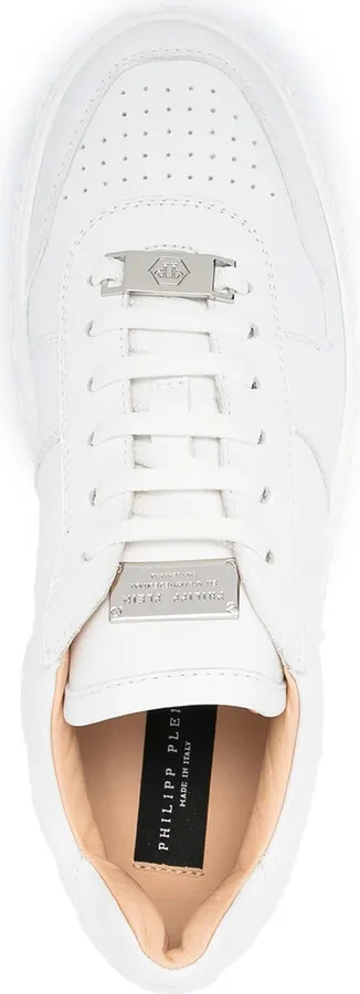 Iconic low-top sneakers - Image 4