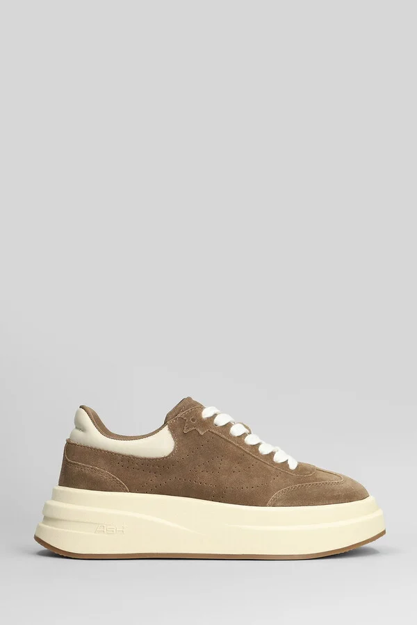 Idol Sneakers In Taupe Suede