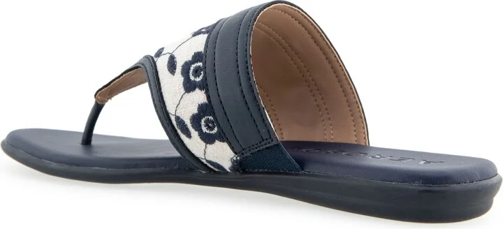 Illia Pointed Toe Sandal - Image 9