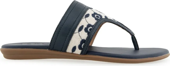 Illia Pointed Toe Sandal - Image 11