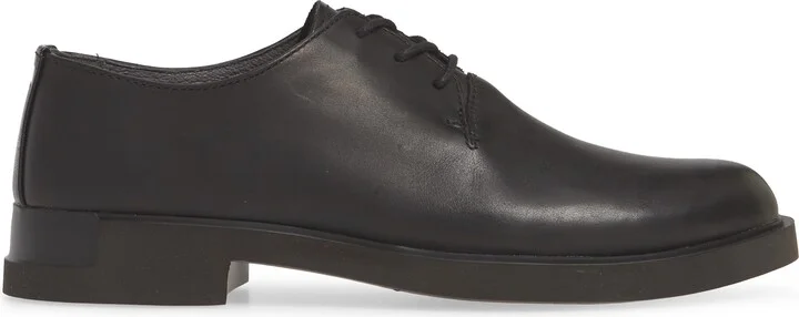 Iman Wholecut Shoe - Image 3