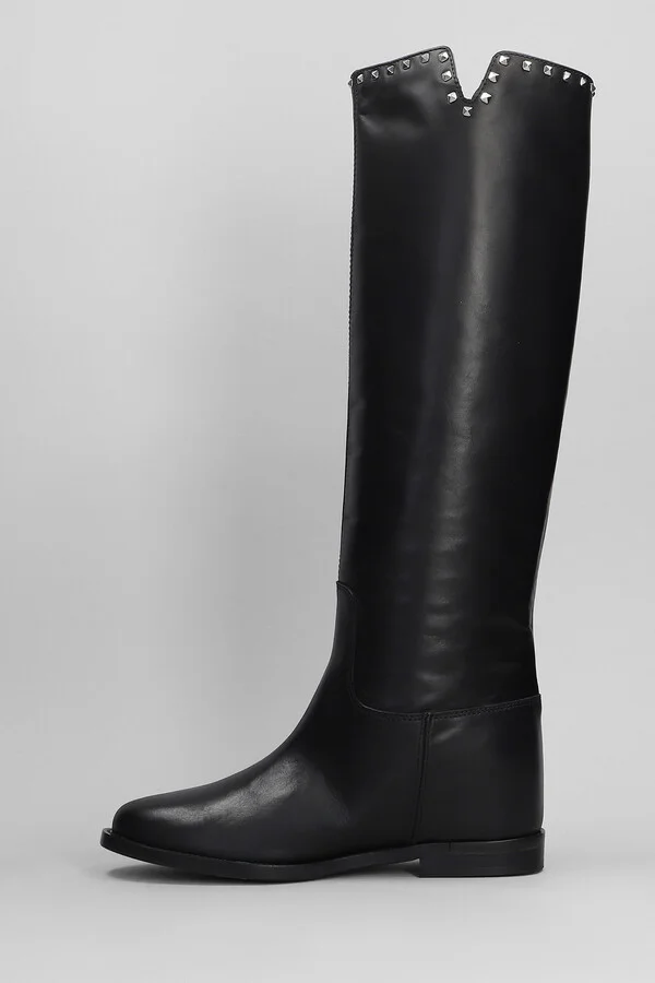 In Black Leather - Image 3