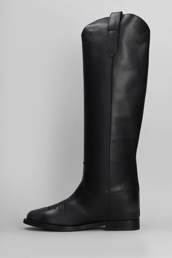 In Black Leather - Image 3