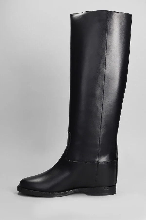 In Black Leather - Image 3