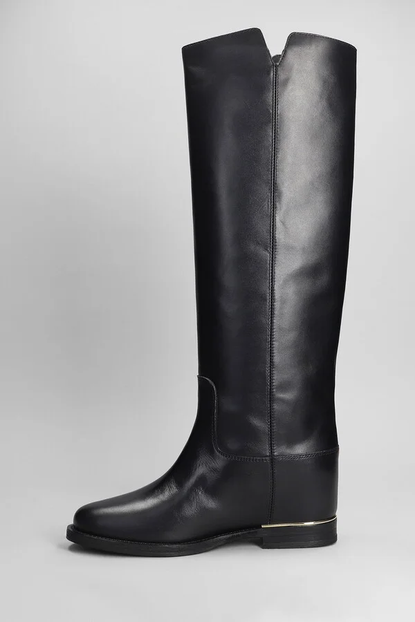 In Black Leather - Image 3