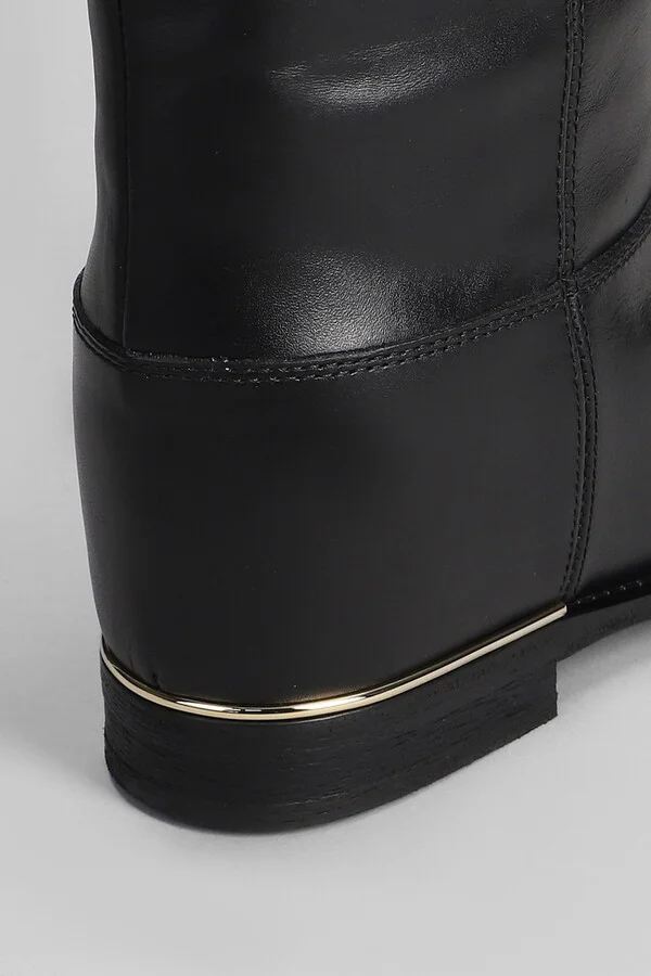 In Black Leather - Image 5