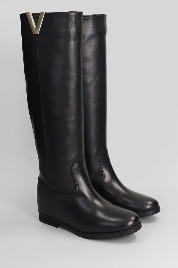 In Black Leather - Image 2