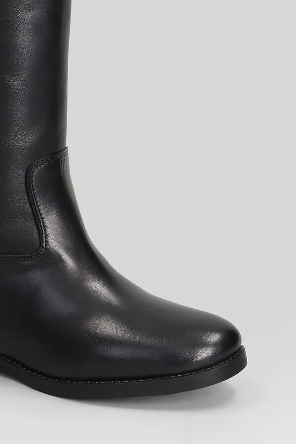 In Black Leather - Image 5