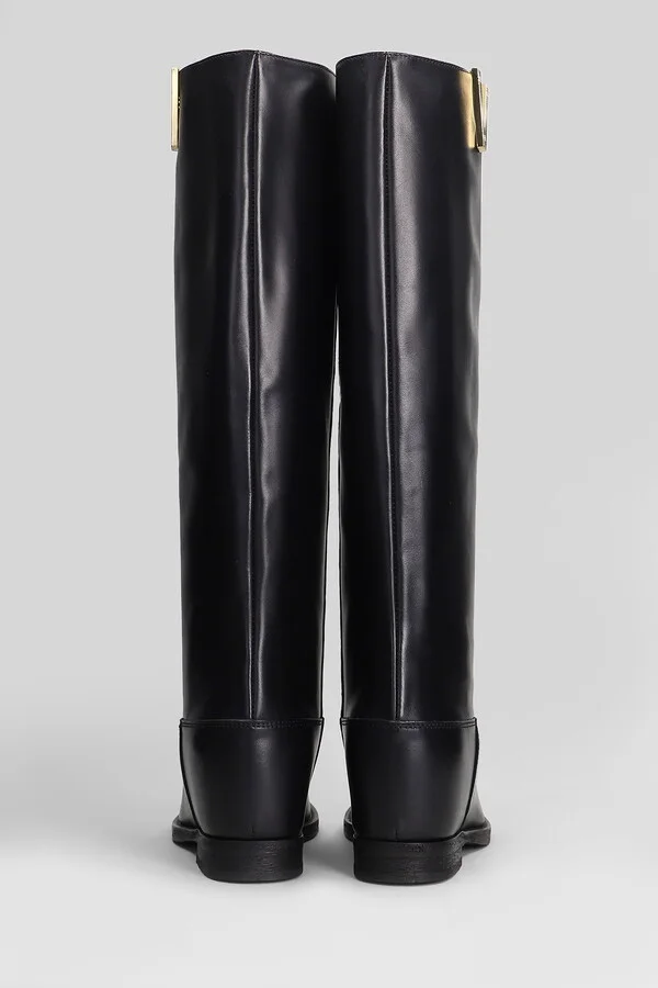 In Black Leather - Image 4