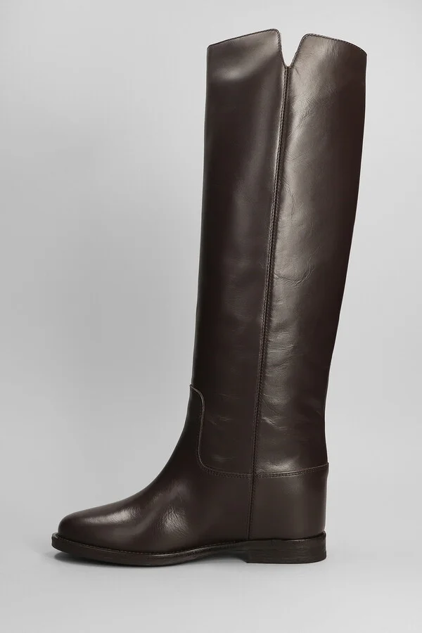 In Dark Brown Leather - Image 3