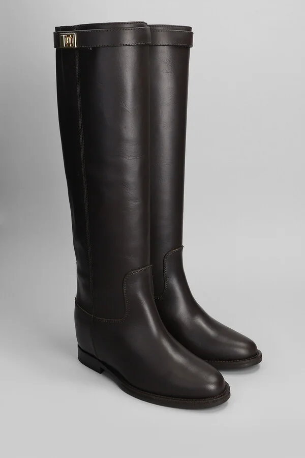 In Dark Brown Leather - Image 2