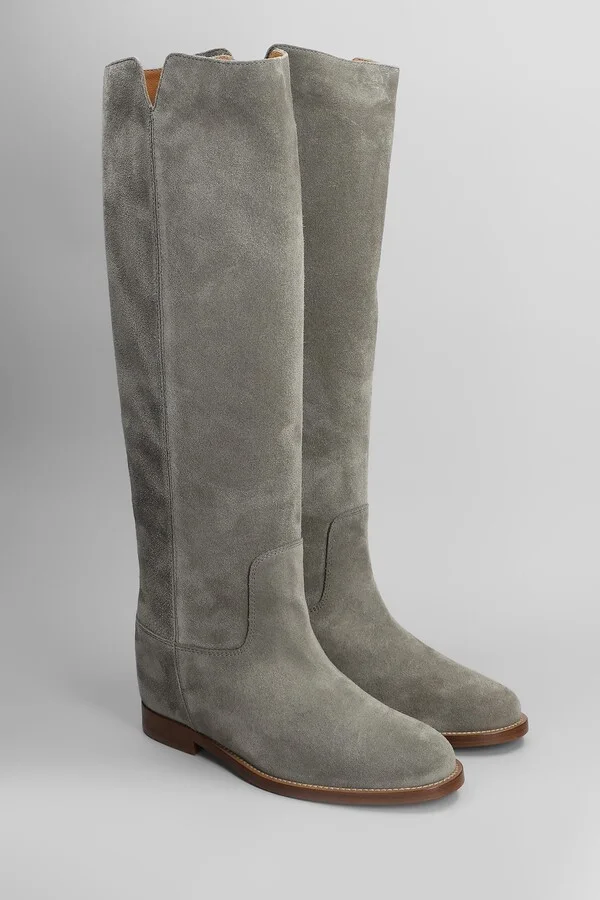 In Grey Suede - Image 2