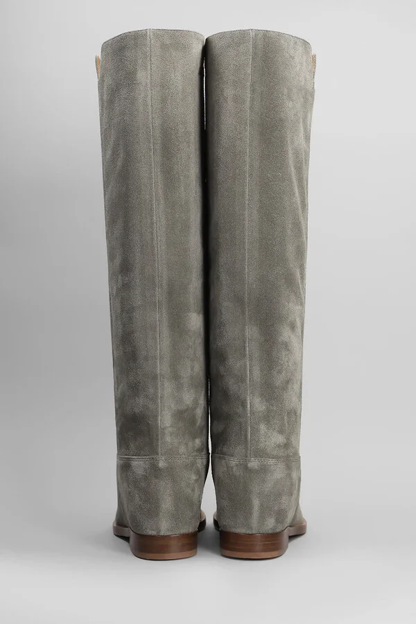 In Grey Suede - Image 4