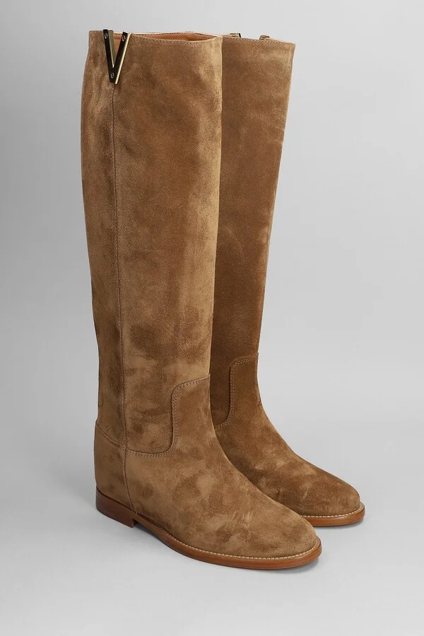 In Leather Color Suede - Image 2