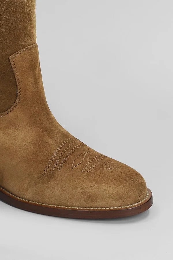 In Leather Color Suede - Image 5