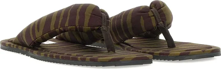 Indie flat sandals