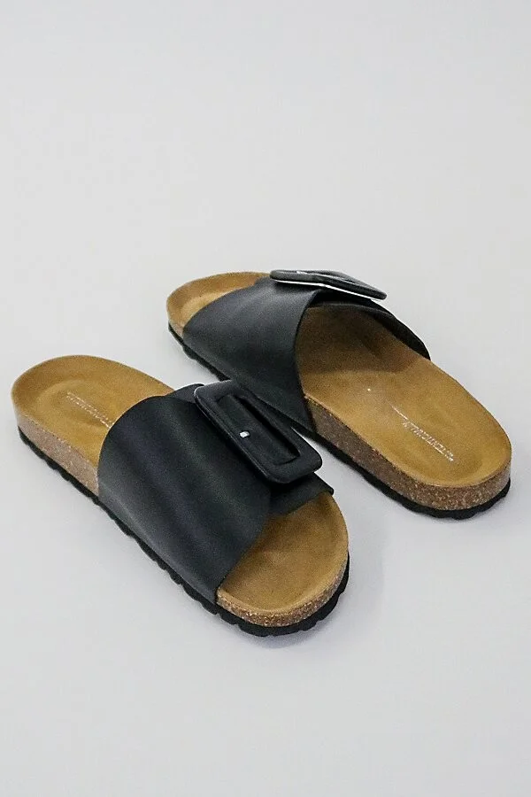 Intentionally Blank Clarice Leather Sandal in Black - Image 4