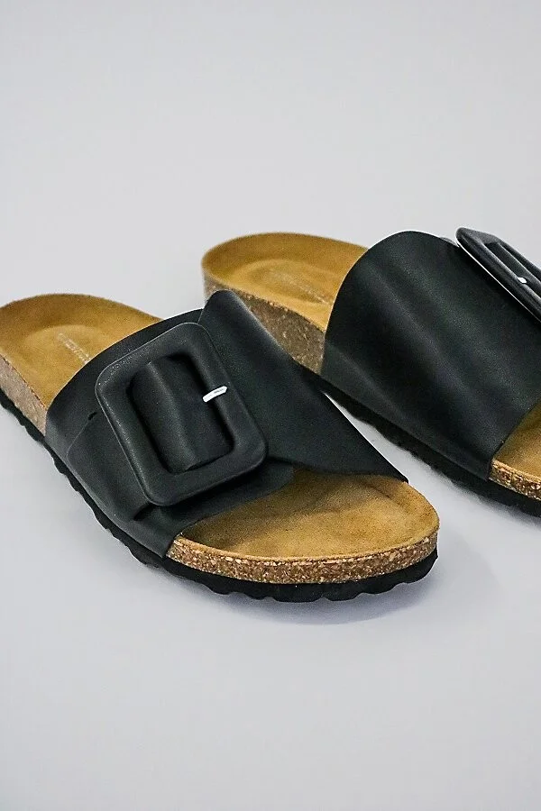 Intentionally Blank Clarice Leather Sandal in Black