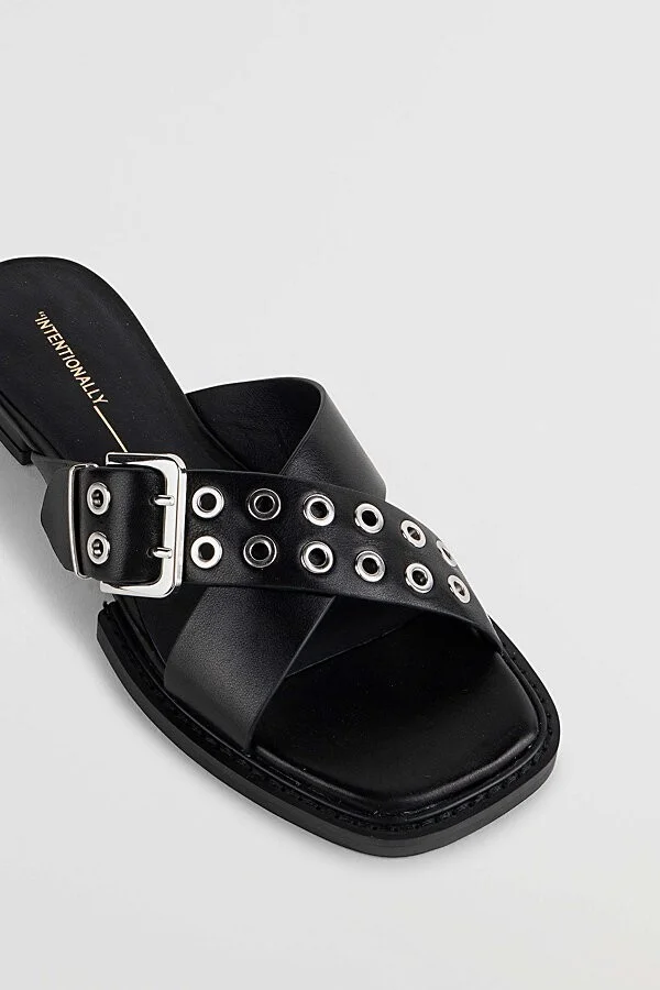 Intentionally Blank Clipz Leather Sandal in Black - Image 4