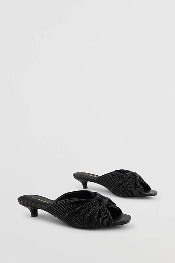 Intentionally Blank Curfew Leather Kitten Heel in Cream - Image 6