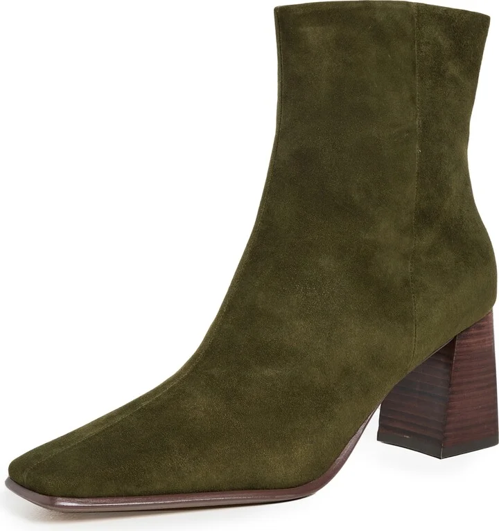Intentionally Blank Defacto Boots