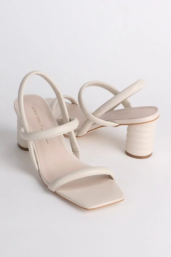 Intentionally Blank Kifton Leather Heel in Cream