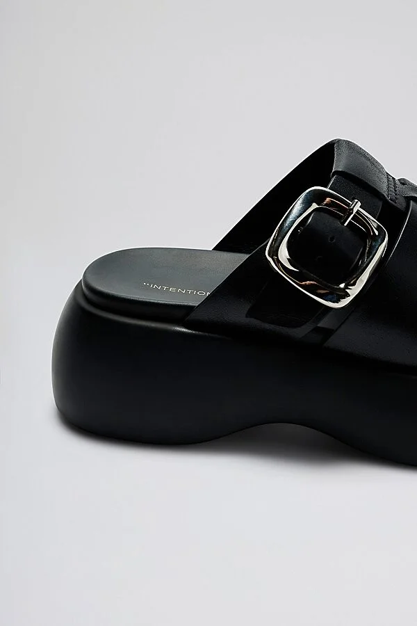 Intentionally Blank Nell Platform Fisherman Sandal in Black - Image 5