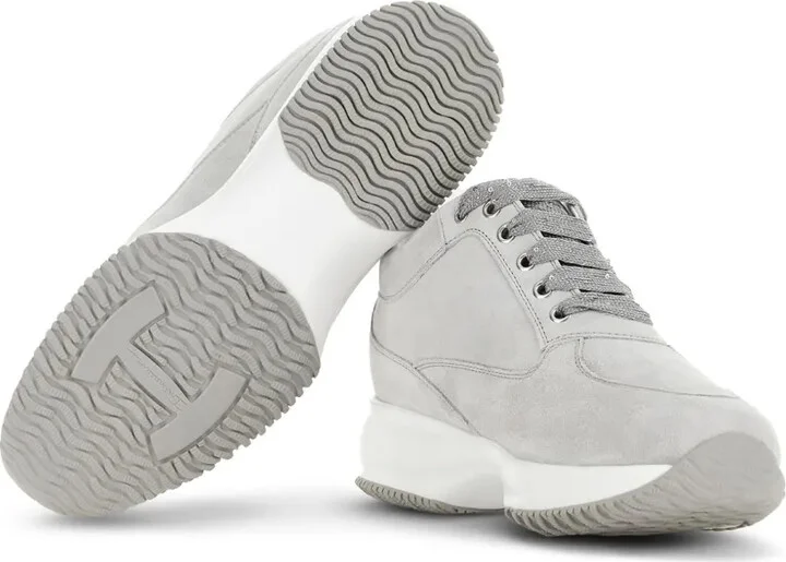 Interactive crystal-embellished sneakers - Image 5