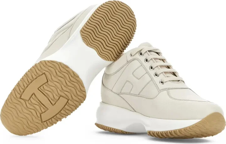 Interactive low-top sneakers - Image 4