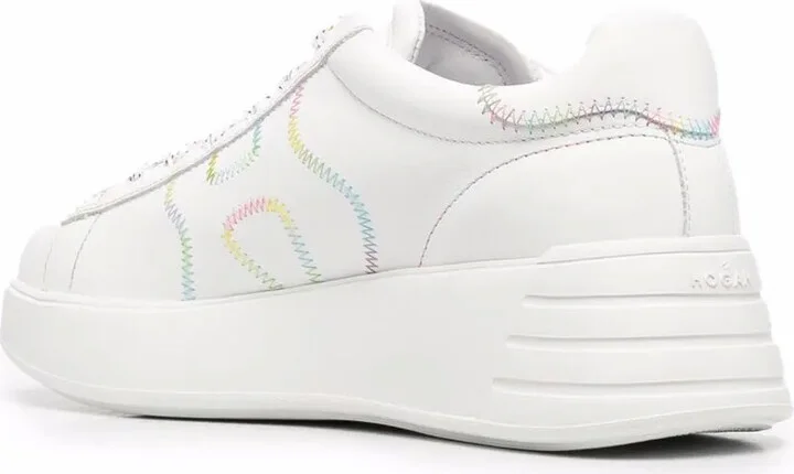 Interactive low-top sneakers - Image 3