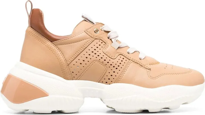 Interactive low-top sneakers