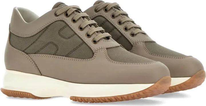 Interactive sneakers - Image 2