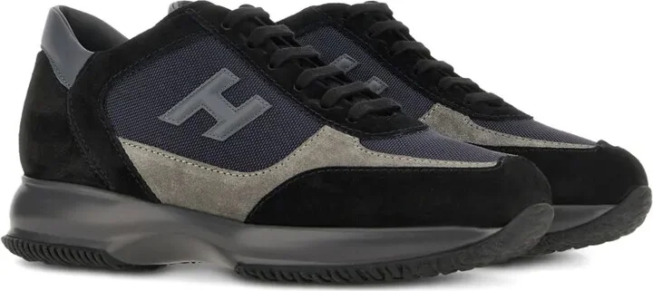 Interactive sneakers - Image 2