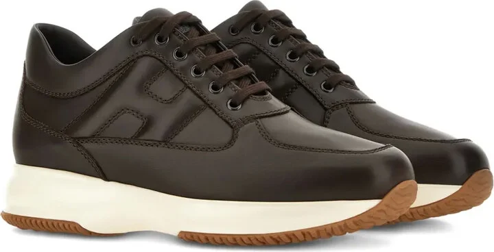 Interactive sneakers - Image 2
