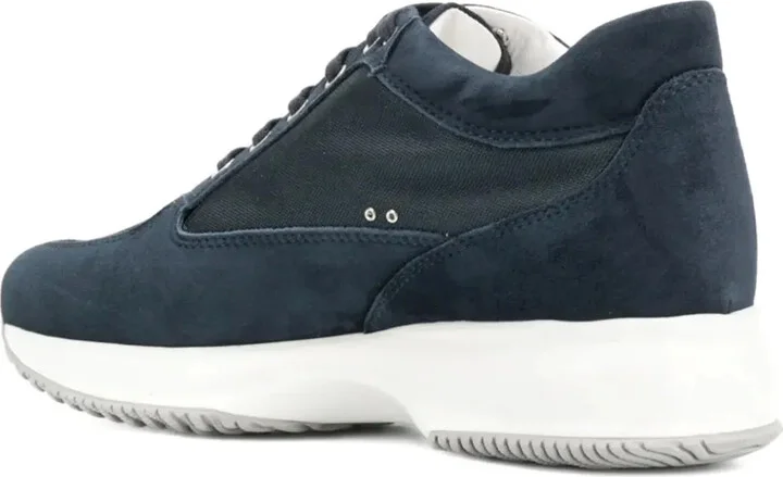 Interactive sneakers - Image 3