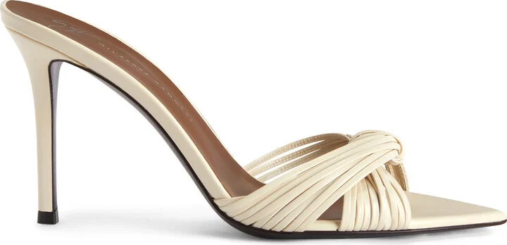 Intriigo Knot 90