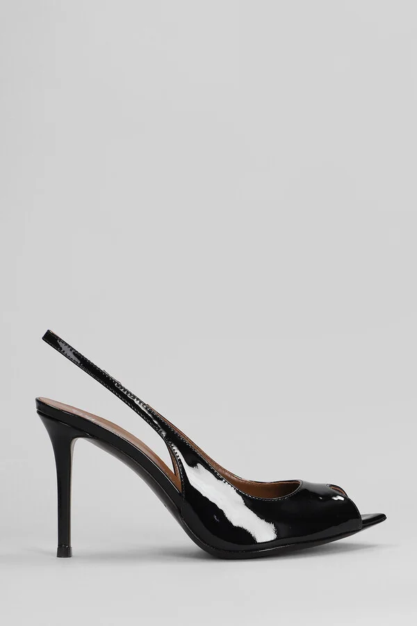 Intriigo Pumps In Black Leather