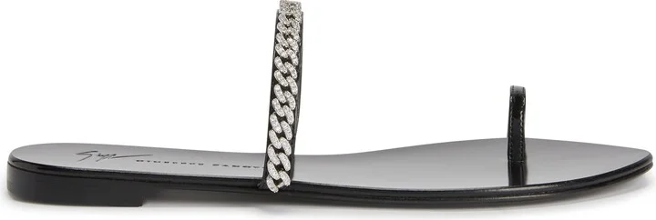 Intriigo String