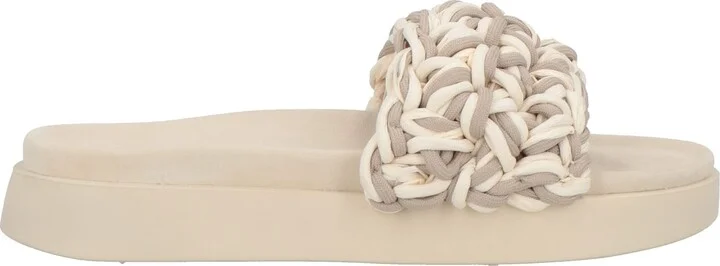 Inuikii Woman Sandals - Image 3