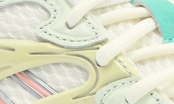 Inverse Heat Sneaker - Image 7